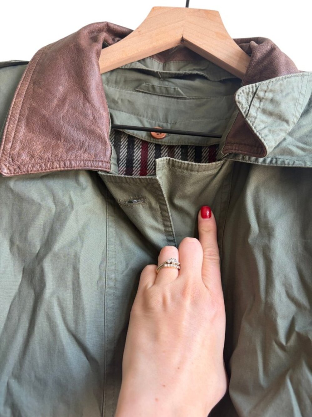 Vintage J Gallery Olive Green Long Trench Coat with Brown Leather Collar Size 12 - Picture 5 of 12